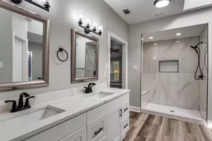 2103 Bay Club Dr, Arlington, TX 76013 - Photo 16