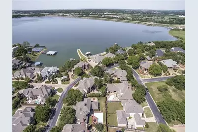 2103 Bay Club Drive, Arlington, TX 76013 - Photo 2