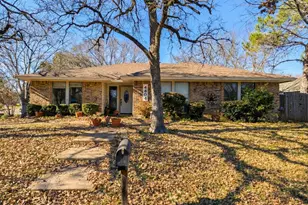 4406 Grey Dawn Dr, Arlington, TX 76017 - Photo 1