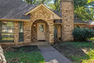 7744 Chasewood Dr, North Richland Hills, TX 76182 - Photo 4