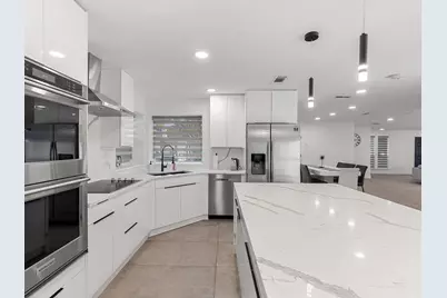 16825 Park Hill Drive, Dallas, TX 75248 - Photo 8