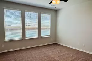 804 Peaceful Brk Dr, Fort Worth, TX 76140 - Photo 12