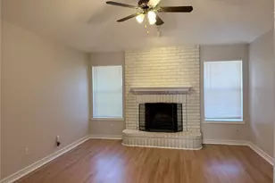 918 Gwinnett Cir, Arlington, TX 76017 - Photo 2