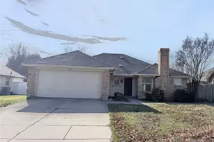 918 Gwinnett Cir, Arlington, TX 76017 - Photo 1