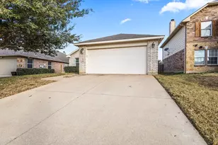 3209 Brixton Dr, Fort Worth, TX 76137 - Photo 4