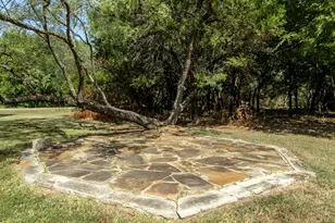 12187 Rolling Oaks Dr, Whitney, TX 76692 - Photo 16