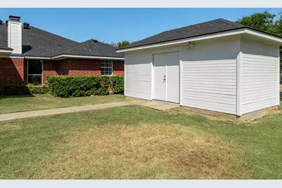 12187 Rolling Oaks Drive, Whitney, TX 76692 - Photo 36