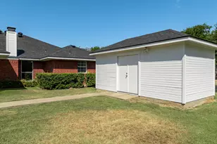 12187 Rolling Oaks Dr, Whitney, TX 76692 - Photo 36