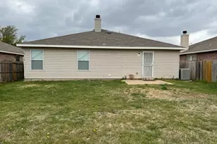 10329 Tammaron Trail, Fort Worth, TX 76140 - Photo 2