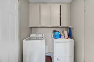 706 E Criner St, Grandview, TX 76050 - Photo 26