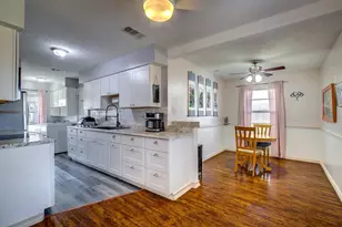 307 E McCoulskey St, Terrell, TX 75160 - Photo 4