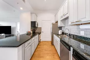 3225 Turtle Creek Blvd, Dallas, TX 75219 - Photo 2