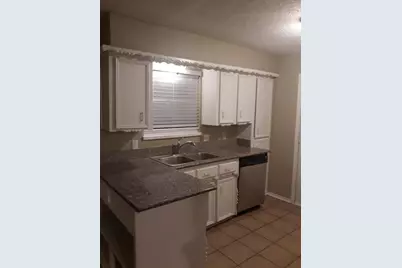 5410 Kings Manor Drive, Lake Dallas, TX 75065 - Photo 4