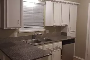 5410 Kings Mnr Dr, Lake Dallas, TX 75065 - Photo 4