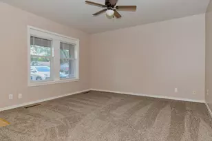 1304 Skyline Dr, Greenville, TX 75401 - Photo 6