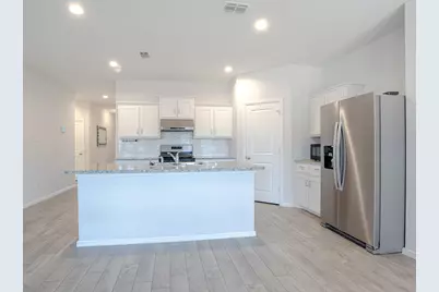 8645 Mirror Lake Drive, Fort Worth, TX 76179 - Photo 6