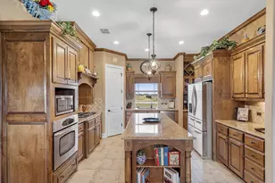 1299 Shadow Lakes Dr, Wills Point, TX 75169 - Photo 16