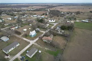103 W 3rd St, Barry, TX 75102 - Photo 12