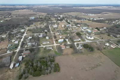 103 W 3rd Street, Barry, TX 75102 - Photo 10