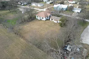 103 W 3rd St, Barry, TX 75102 - Photo 20
