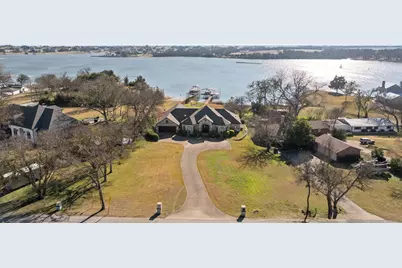 155 Lakeshore Drive, Waxahachie, TX 75165 - Photo 2