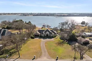 155 Lakeshore Dr, Waxahachie, TX 75165 - Photo 2