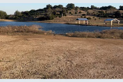 1102 Bluffview Ct, Glen Rose, TX 76043 - Photo 24