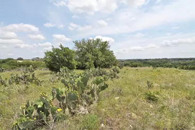 1102 Bluffview Ct, Glen Rose, TX 76043 - Photo 14