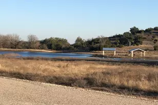 1102 Bluffview Ct, Glen Rose, TX 76043 - Photo 22