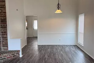 5801 Trego Cir, The Colony, TX 75056 - Photo 4