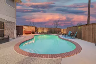 718 Castlewood Dr, Garland, TX 75040 - Photo 10