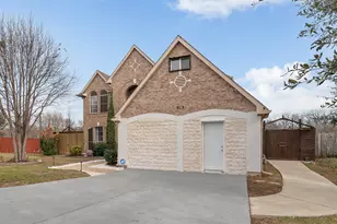 718 Castlewood Dr, Garland, TX 75040 - Photo 4