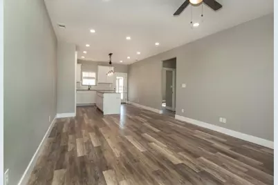 20494 US Highway 377 #B, Whitesboro, TX 76273 - Photo 6