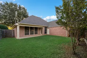 8205 Edgemont Ct, North Richland Hills, TX 76182 - Photo 12