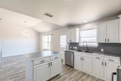 2925 Sutherland Street, Abilene, TX 79606 - Photo 6