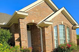 7 Southfork Ct, Wichita Falls, TX 76310 - Photo 2