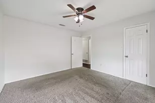 2417 Meadow Ct, Bedford, TX 76021 - Photo 20