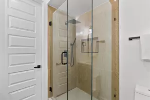 727 W 10th St, Dallas, TX 75208 - Photo 20