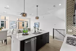 727 W 10th St, Dallas, TX 75208 - Photo 8