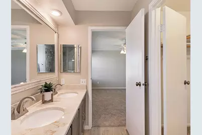 415 Creekmeadow Lane, Lewisville, TX 75067 - Photo 20