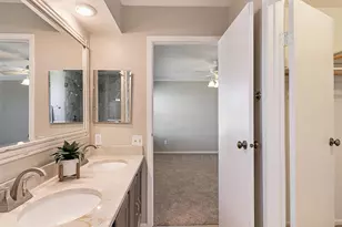 415 Creekmeadow Ln, Lewisville, TX 75067 - Photo 20