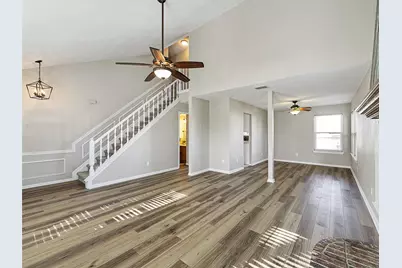 415 Creekmeadow Lane, Lewisville, TX 75067 - Photo 4