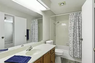 415 Creekmeadow Ln, Lewisville, TX 75067 - Photo 22