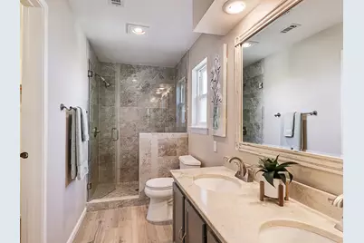 415 Creekmeadow Lane, Lewisville, TX 75067 - Photo 18