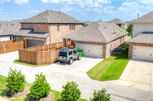 1113 Milfoil Dr, Justin, TX 76247 - Photo 38