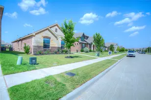 1113 Milfoil Dr, Justin, TX 76247 - Photo 28