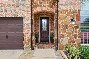 1013 Dayton Dr, Lantana, TX 76226 - Photo 2