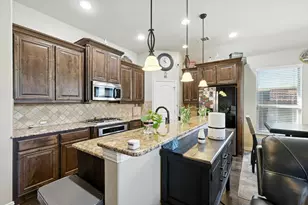 905 Cloudlock Dr, Saginaw, TX 76179 - Photo 10