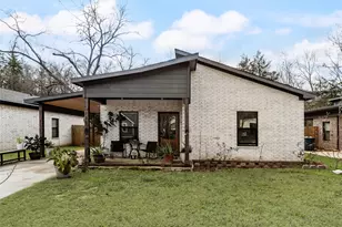 718 E Crawford St, Denison, TX 75021 - Photo 1