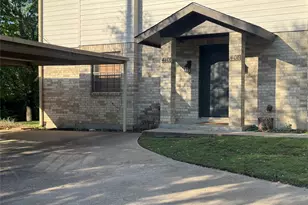 408 Olson Ct, Granbury, TX 76048 - Photo 2